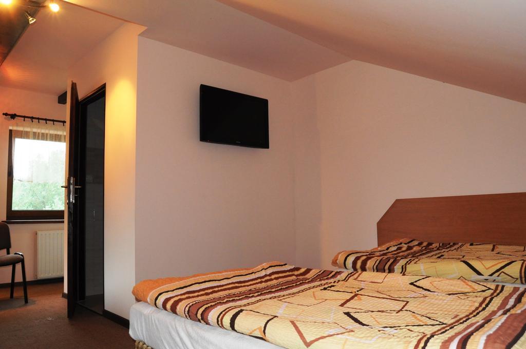 Lesny Zakatek Bed & Breakfast สมาร์ดเซวิตเซ ภายนอก รูปภาพ